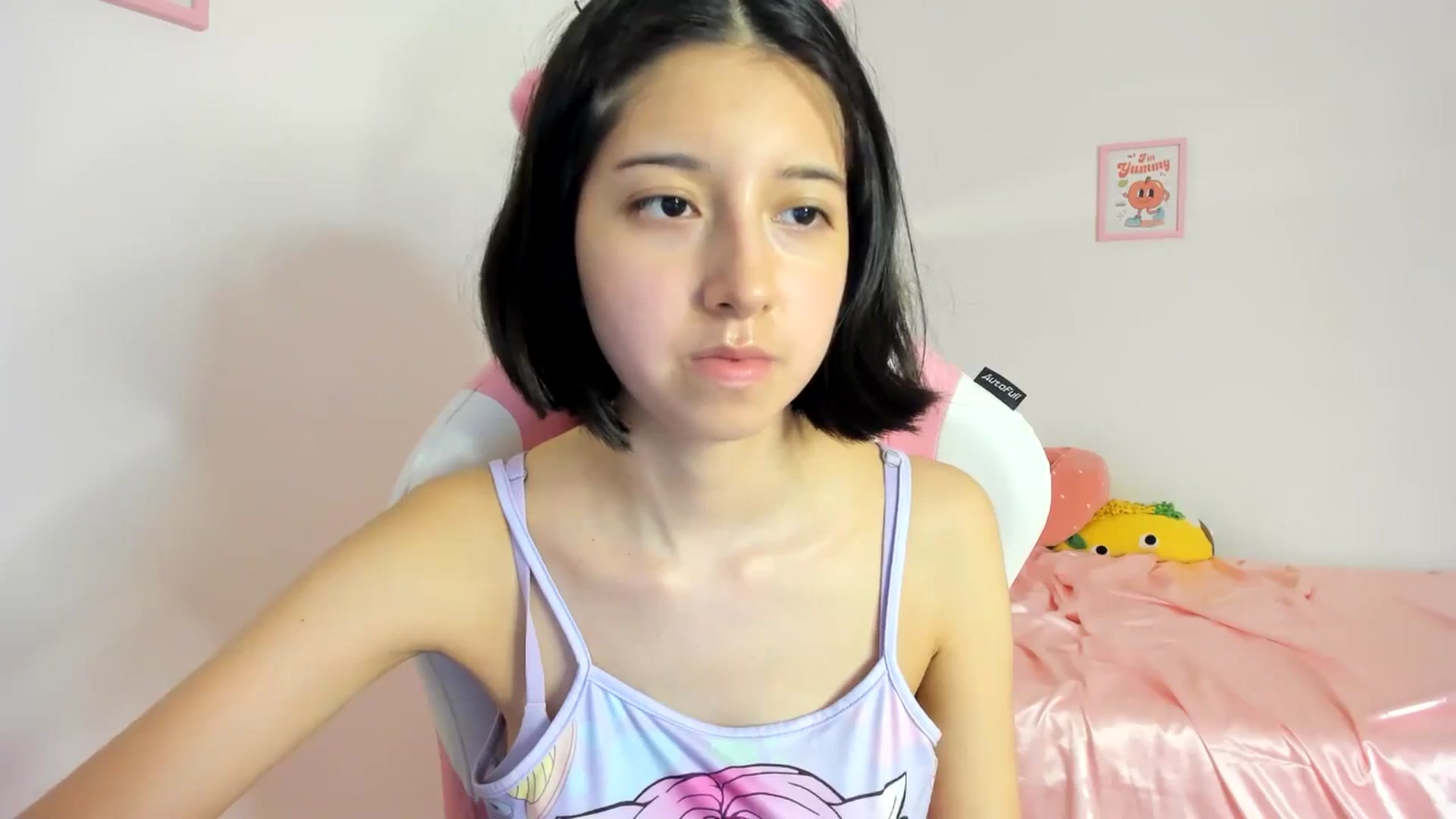Gallery image thumbnail from Cherrycute666's myfreecams stream on, 06/20/2024, 05:06 image 8 of 20