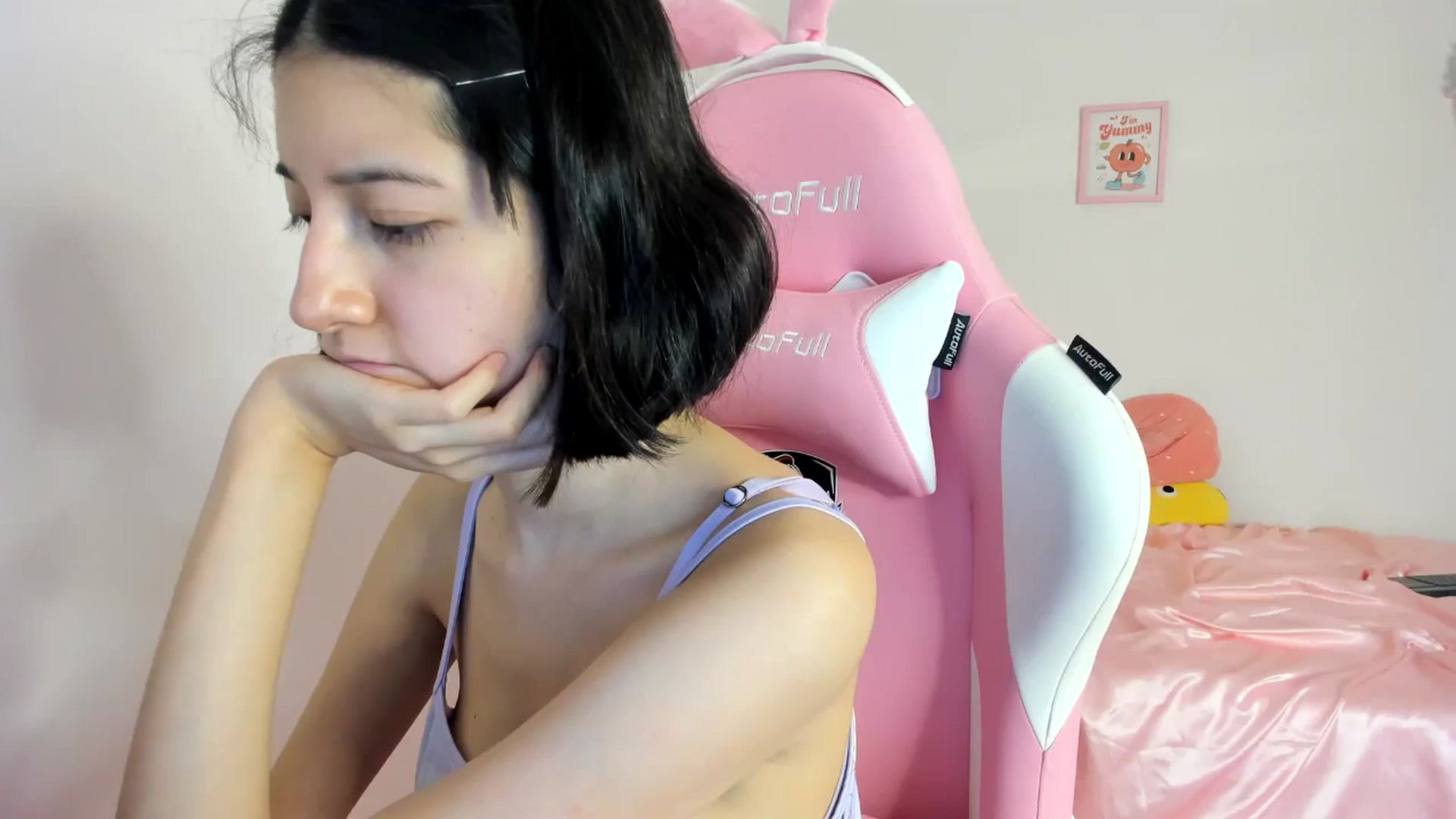 Gallery image thumbnail from Cherrycute666's myfreecams stream on, 06/20/2024, 07:33 image 9 of 20