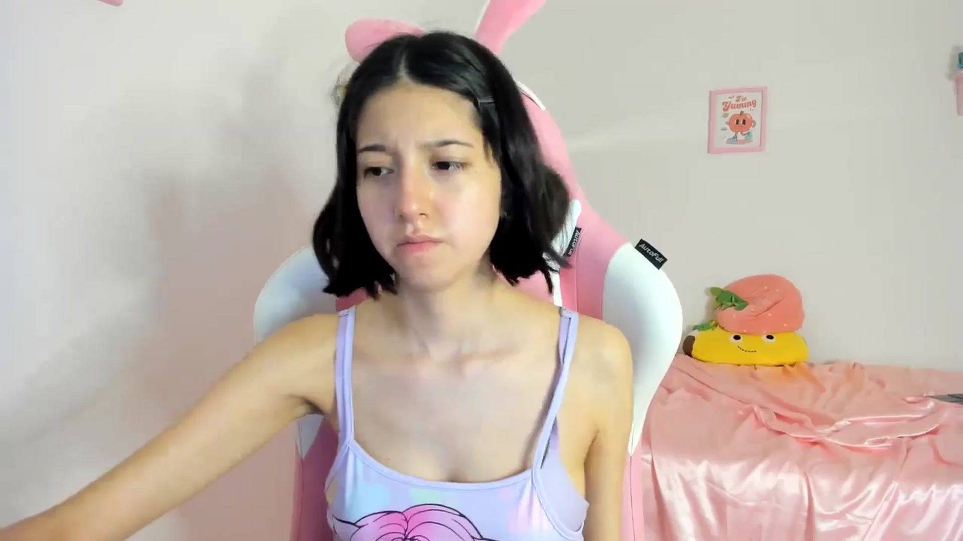 Gallery image thumbnail from Cherrycute666's myfreecams stream on, 06/20/2024, 09:08 image 9 of 20