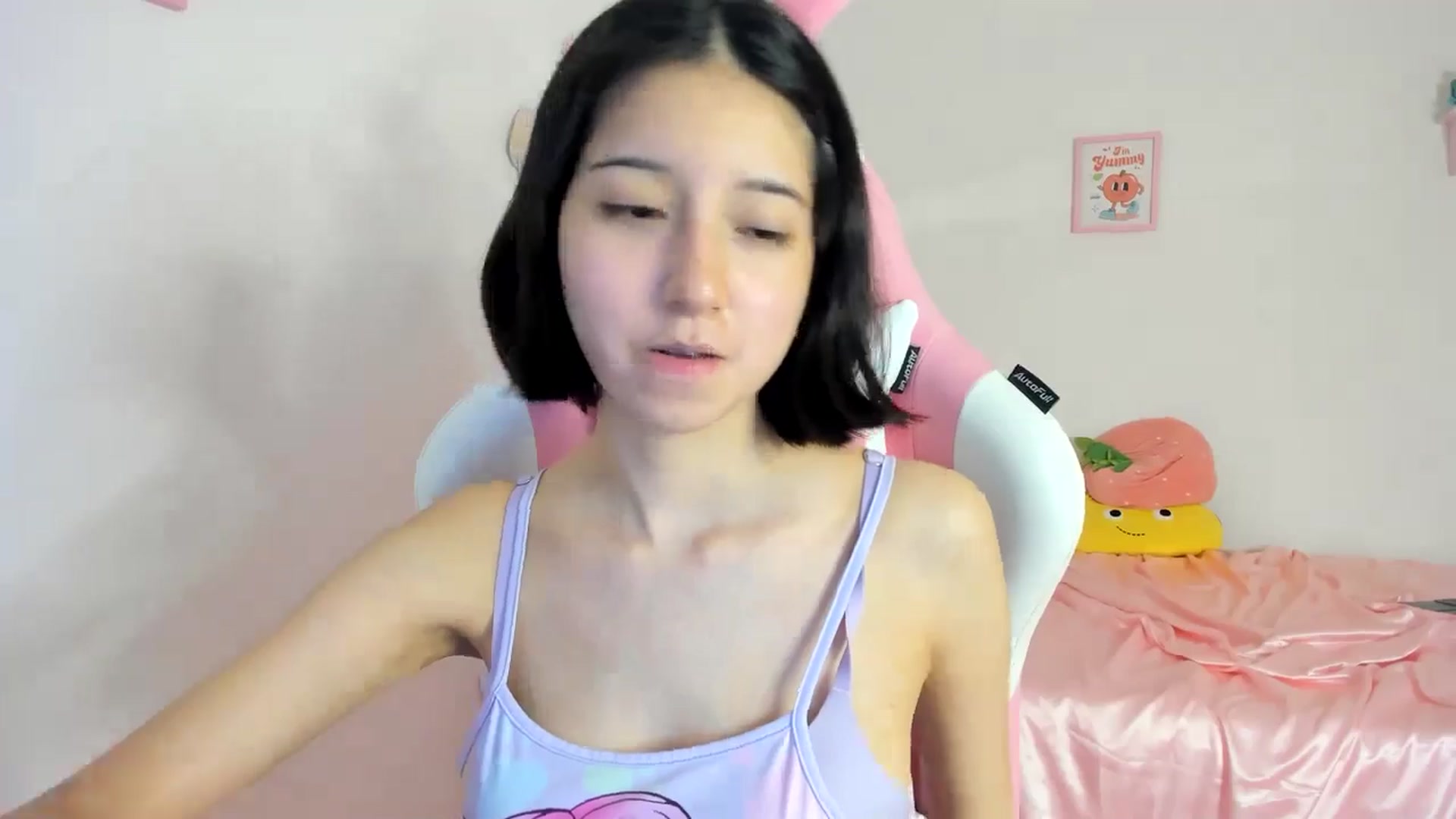 Gallery image thumbnail from Cherrycute666's myfreecams stream on, 06/20/2024, 09:08 image 15 of 20