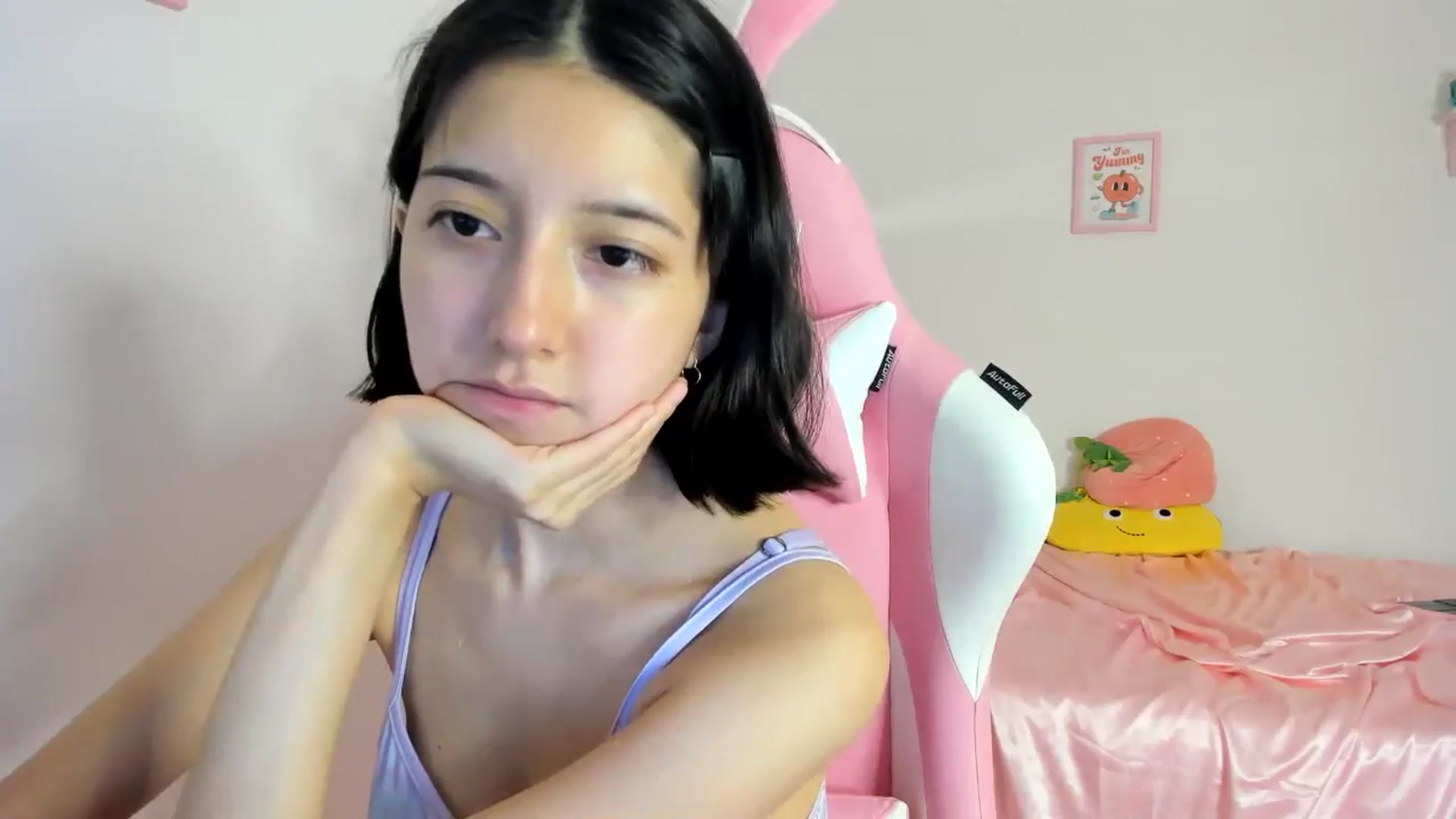 Gallery image thumbnail from Cherrycute666's myfreecams stream on, 06/20/2024, 09:08 image 13 of 20