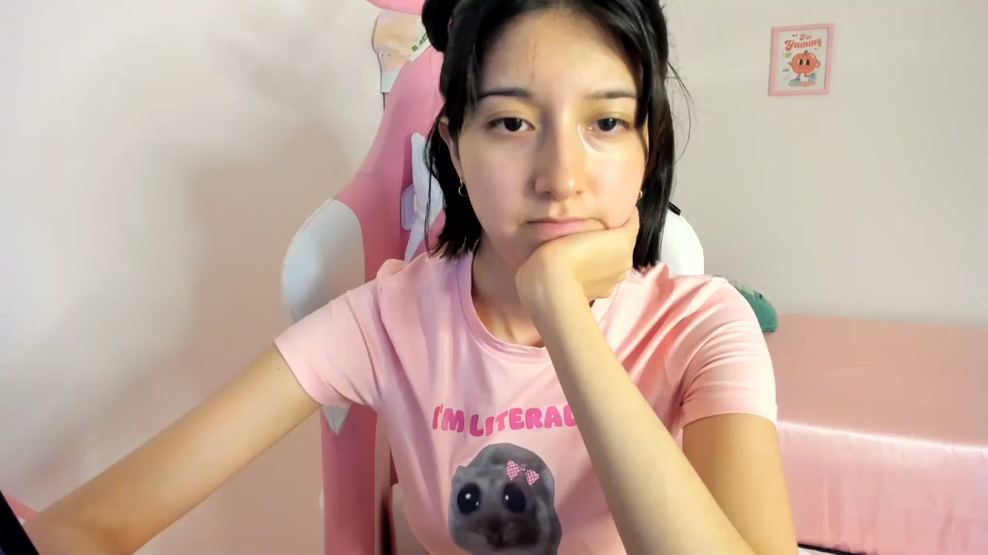 Gallery image thumbnail from Cherrycute666's myfreecams stream on, 06/22/2024, 03:19 image 1 of 20