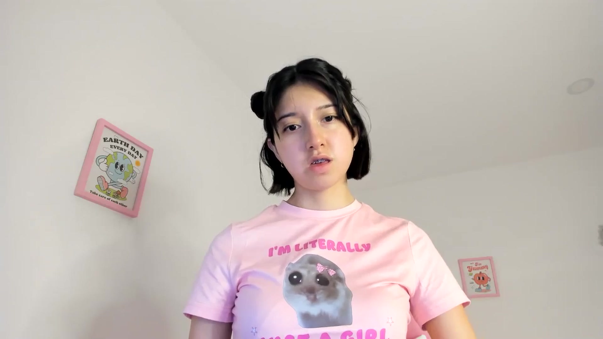 Gallery image thumbnail from Cherrycute666's myfreecams stream on, 06/22/2024, 03:19 image 6 of 20