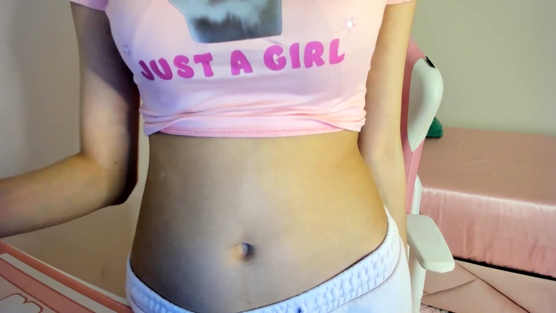 Gallery image thumbnail from Cherrycute666's myfreecams stream on, 06/22/2024, 03:19 image 4 of 20
