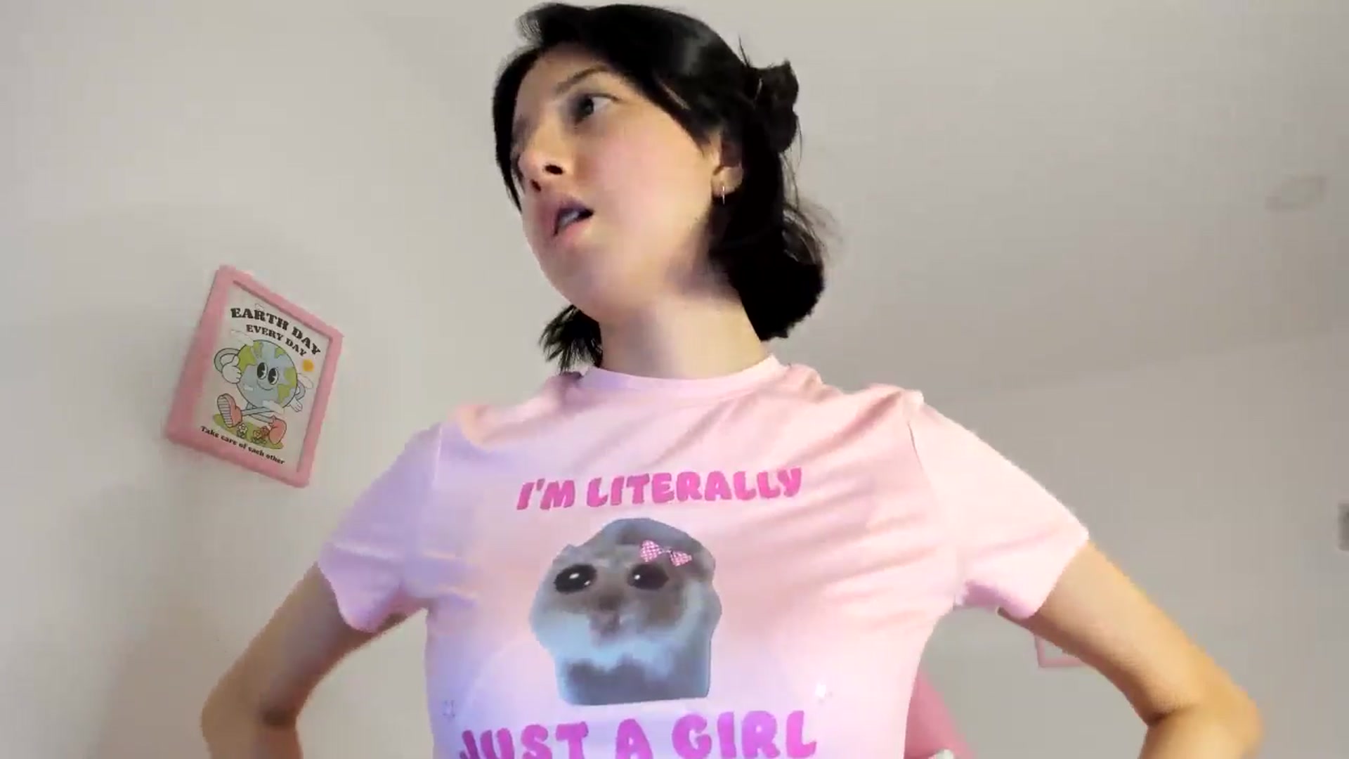 Gallery image thumbnail from Cherrycute666's myfreecams stream on, 06/22/2024, 03:19 image 7 of 20