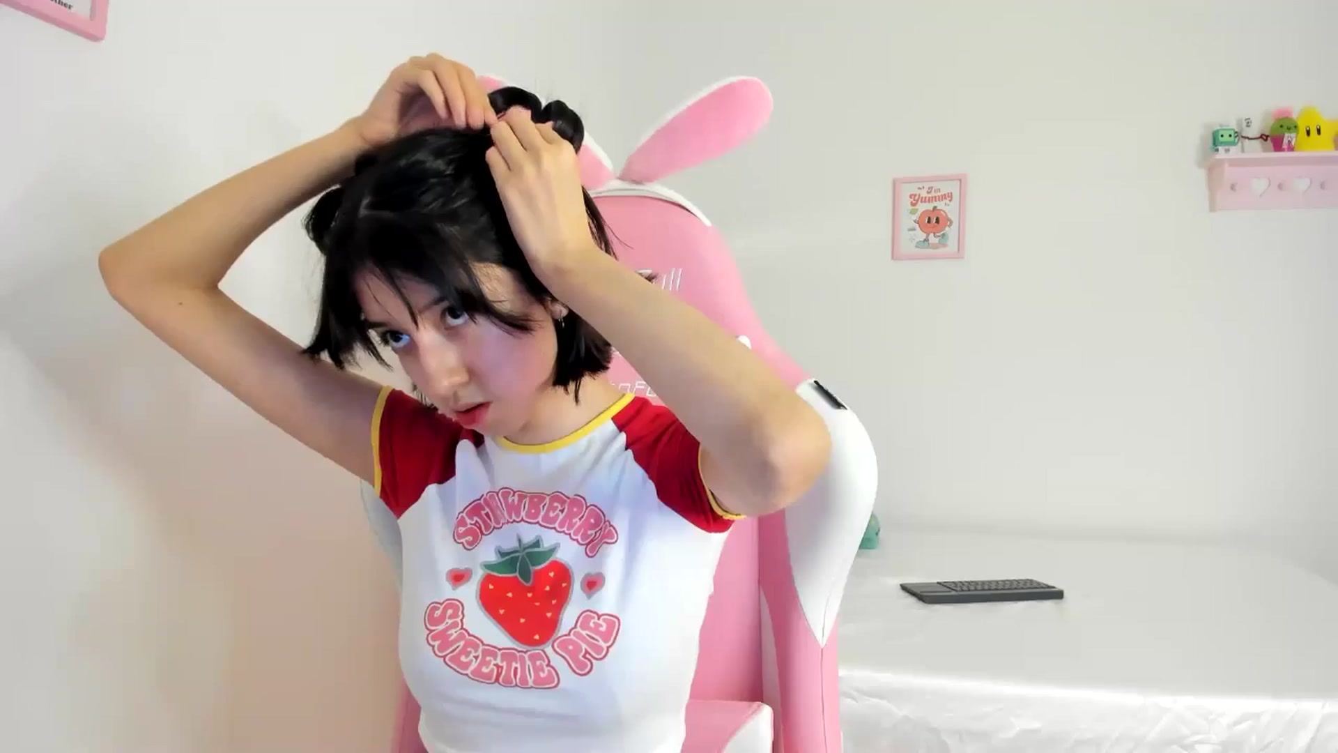 Gallery image thumbnail from Cherrycute666's myfreecams stream on, 06/23/2024, 03:08 image 11 of 20