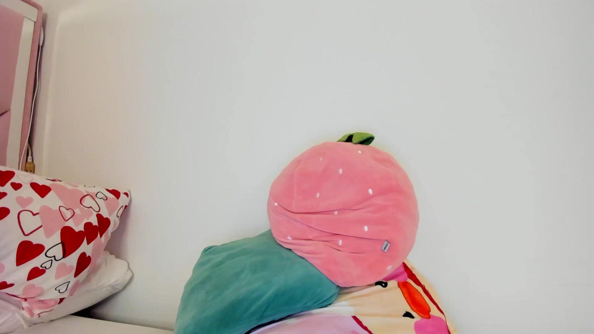 Gallery image thumbnail from Cherrycute666's myfreecams stream on, 06/24/2024, 06:41 image 5 of 20