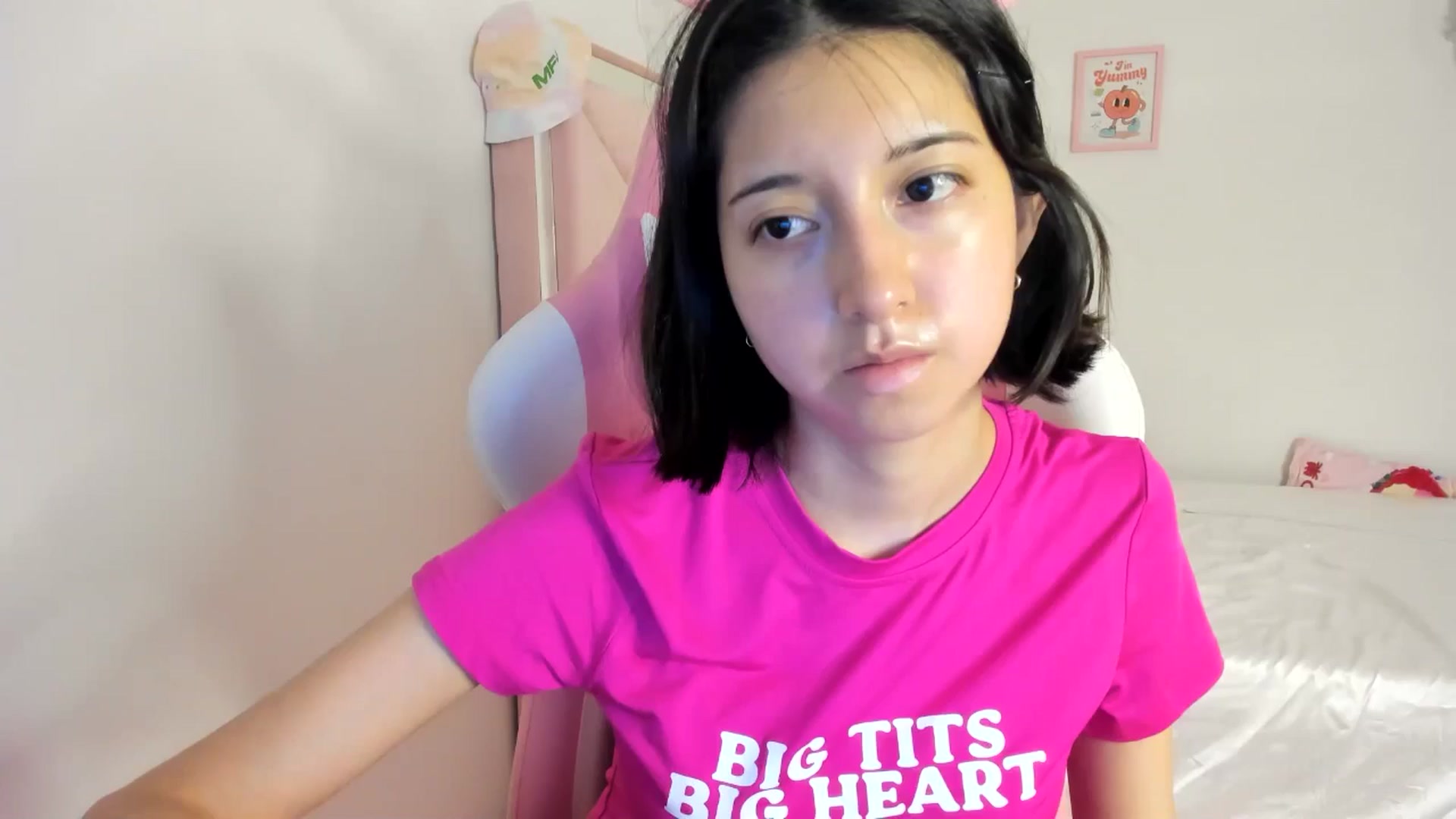 Gallery image thumbnail from Cherrycute666's myfreecams stream on, 06/26/2024, 03:19 image 1 of 20