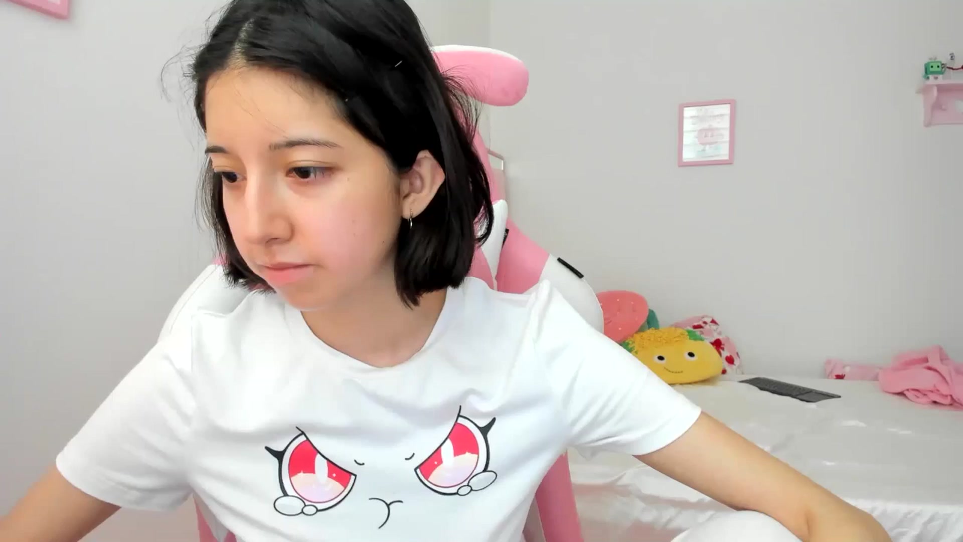 Gallery image thumbnail from Cherrycute666's myfreecams stream on, 06/26/2024, 23:50 image 9 of 20