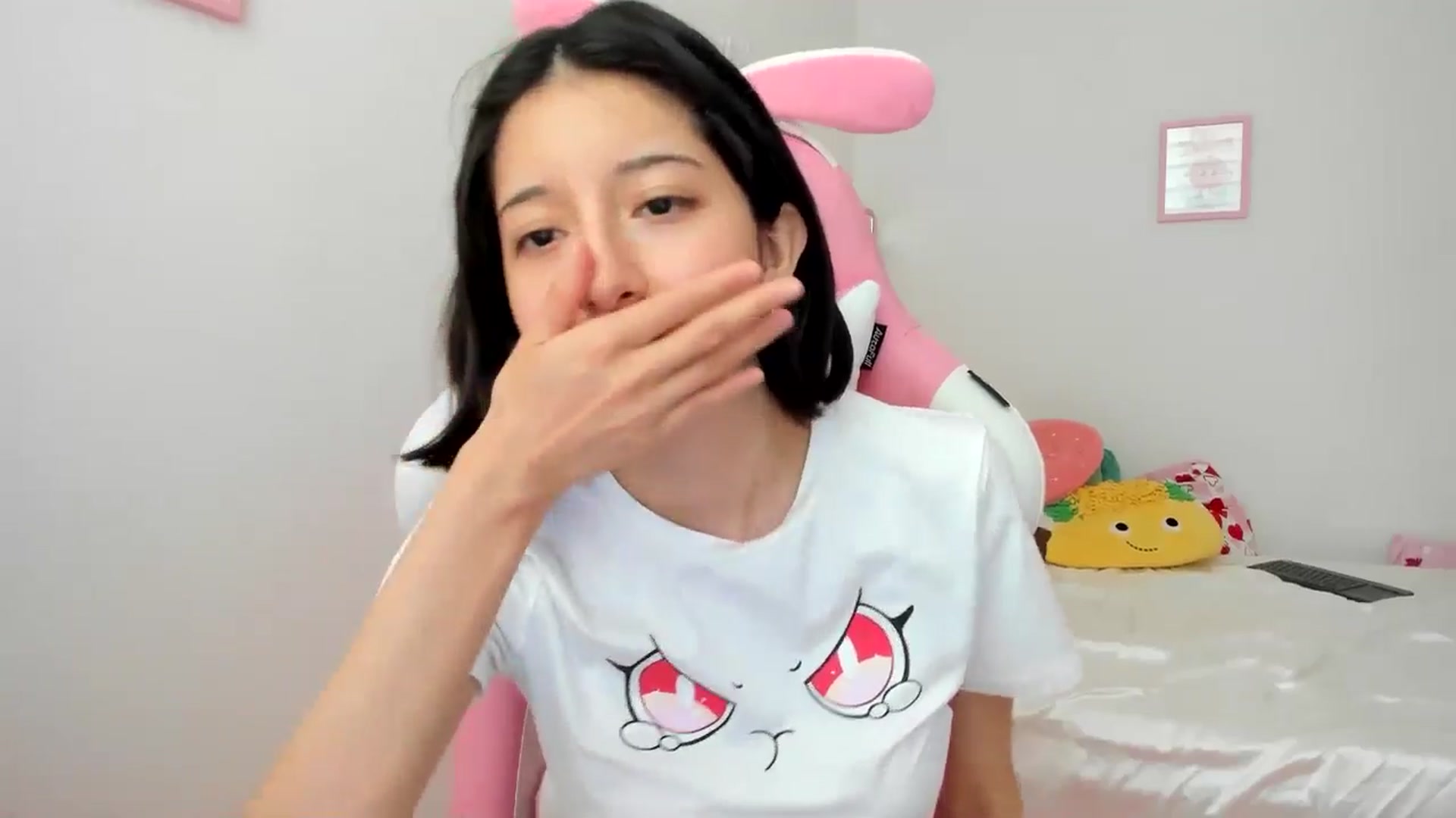 Gallery image thumbnail from Cherrycute666's myfreecams stream on, 06/26/2024, 23:50 image 20 of 20
