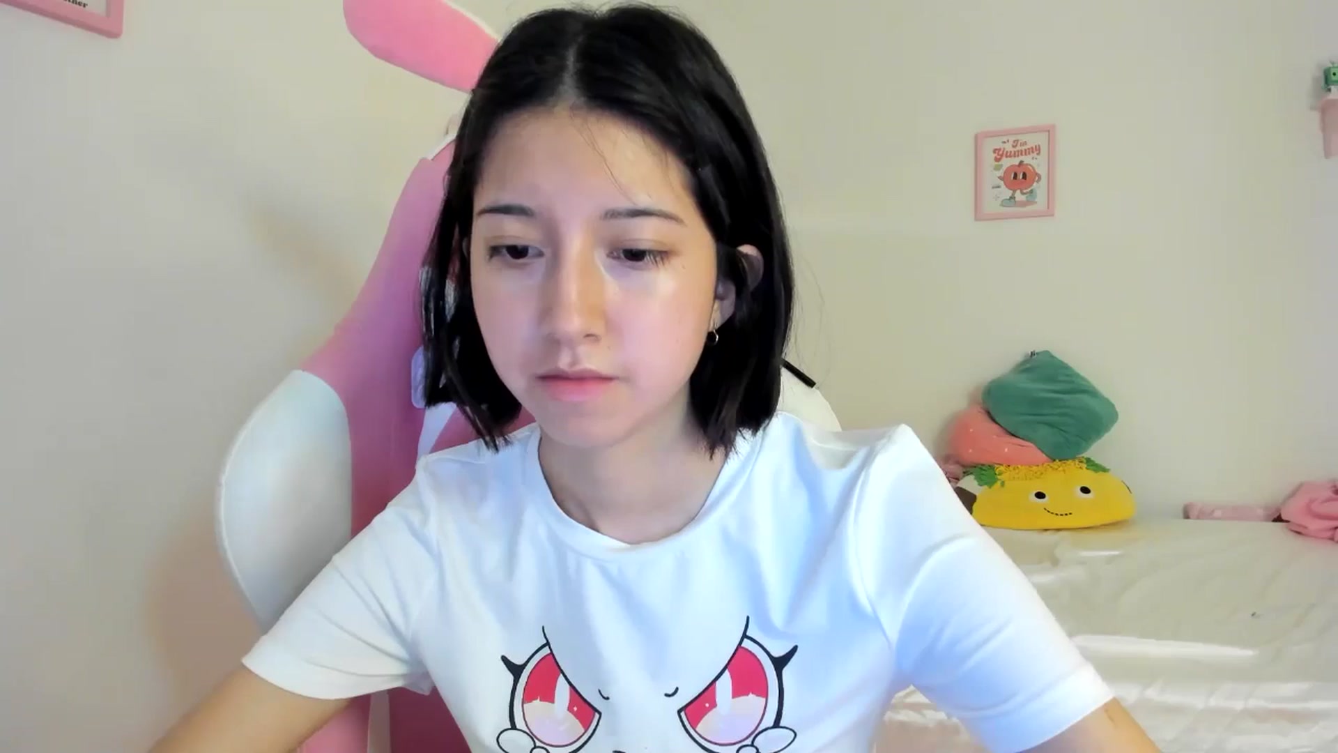 Gallery image thumbnail from Cherrycute666's myfreecams stream on, 06/27/2024, 05:35 image 3 of 20
