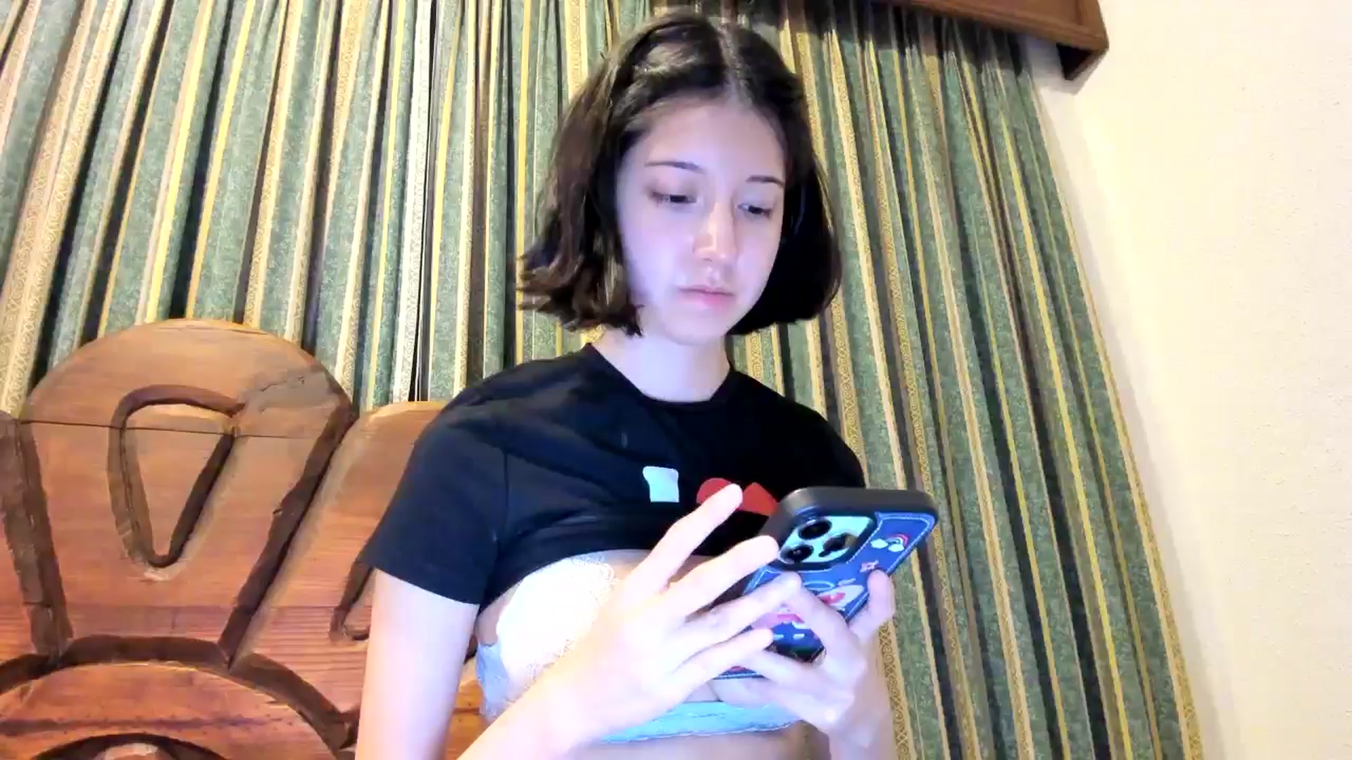 Gallery image thumbnail from Cherrycute666's myfreecams stream on, 06/28/2024, 03:40 image 3 of 20