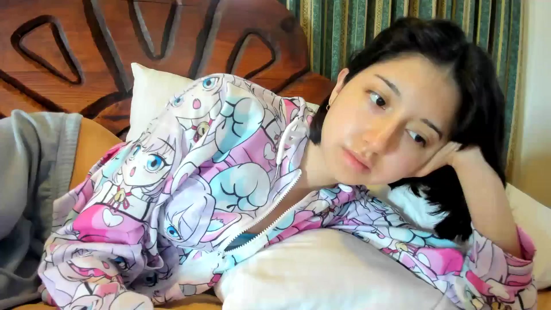 Gallery image thumbnail from Cherrycute666's myfreecams stream on, 06/29/2024, 17:40 image 1 of 20
