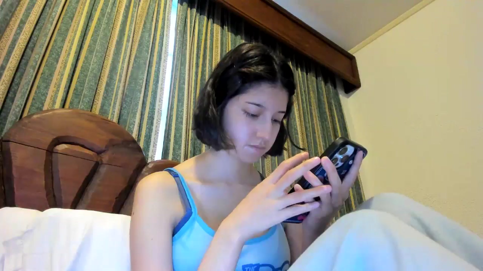 Gallery image thumbnail from Cherrycute666's myfreecams stream on, 06/30/2024, 01:53 image 6 of 20