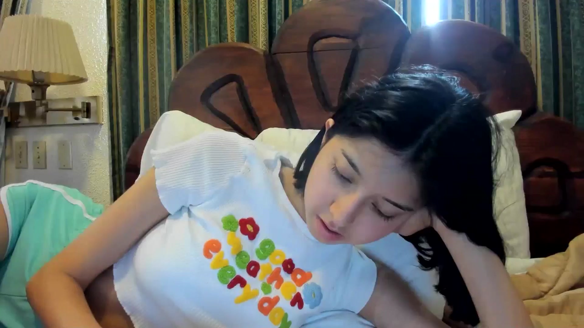Gallery image thumbnail from Cherrycute666's myfreecams stream on, 06/30/2024, 17:55 image 7 of 20