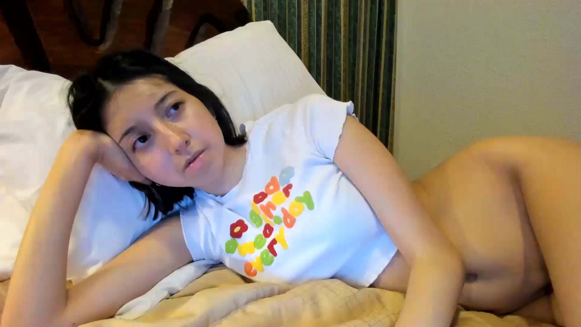 Gallery image thumbnail from Cherrycute666's myfreecams stream on, 07/01/2024, 03:39 image 16 of 20
