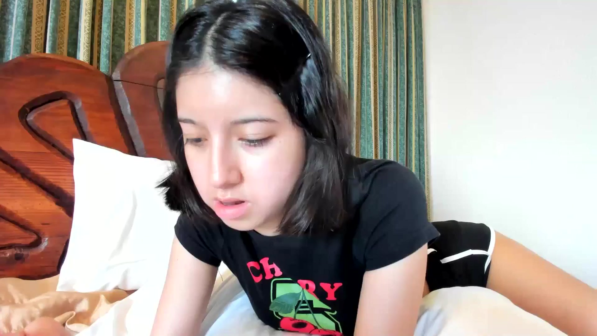 Gallery image thumbnail from Cherrycute666's myfreecams stream on, 07/01/2024, 18:22 image 18 of 20