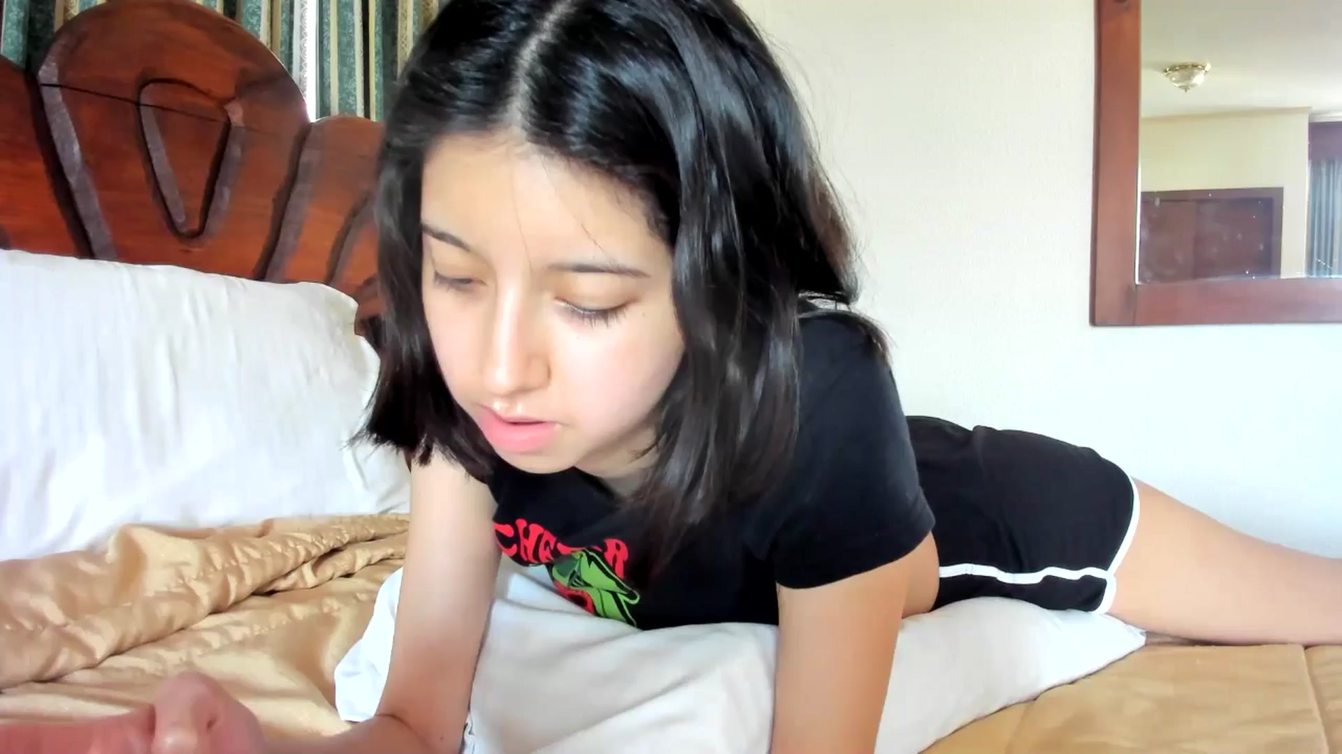 Gallery image thumbnail from Cherrycute666's myfreecams stream on, 07/02/2024, 24:04 image 15 of 20