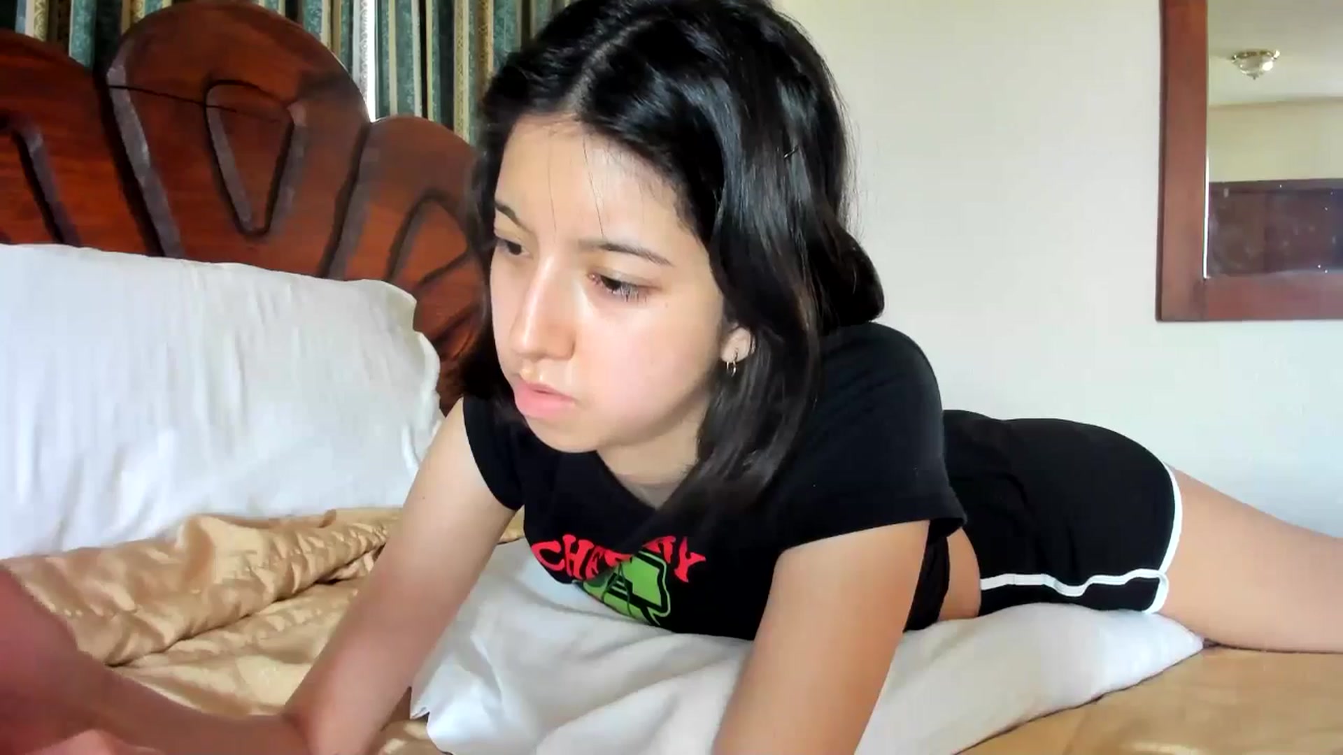 Gallery image thumbnail from Cherrycute666's myfreecams stream on, 07/02/2024, 24:04 image 13 of 20