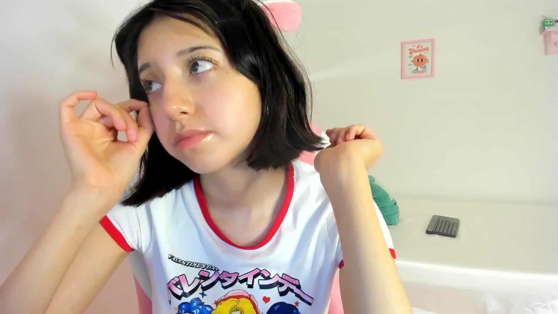 Gallery image thumbnail from Cherrycute666's myfreecams stream on, 07/04/2024, 05:25 image 17 of 20