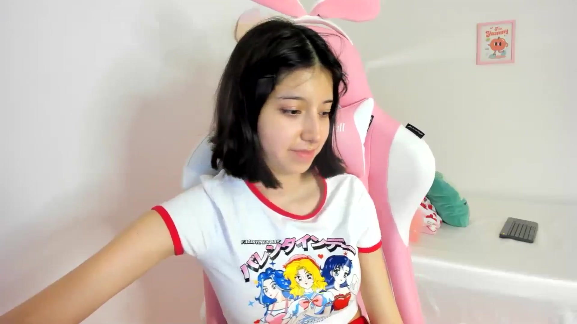 Gallery image thumbnail from Cherrycute666's myfreecams stream on, 07/04/2024, 05:25 image 20 of 20