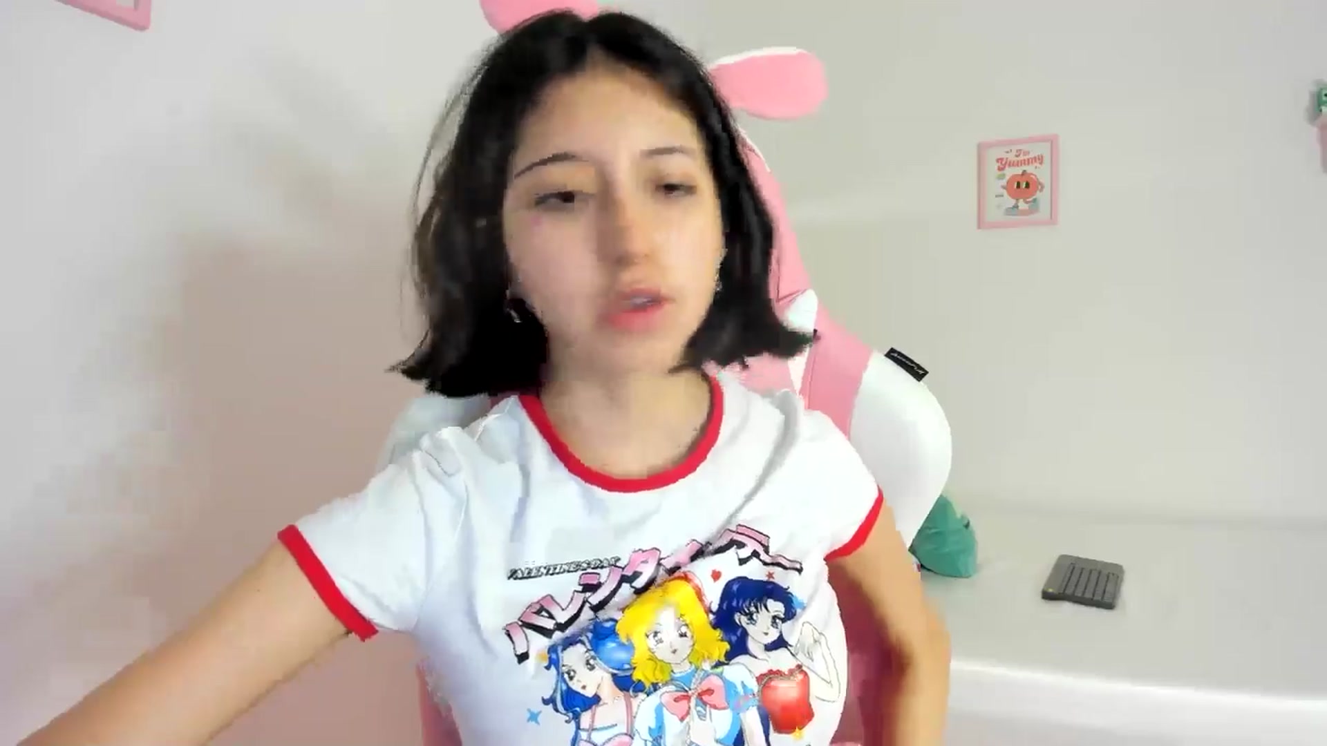 Gallery image thumbnail from Cherrycute666's myfreecams stream on, 07/04/2024, 05:25 image 3 of 20