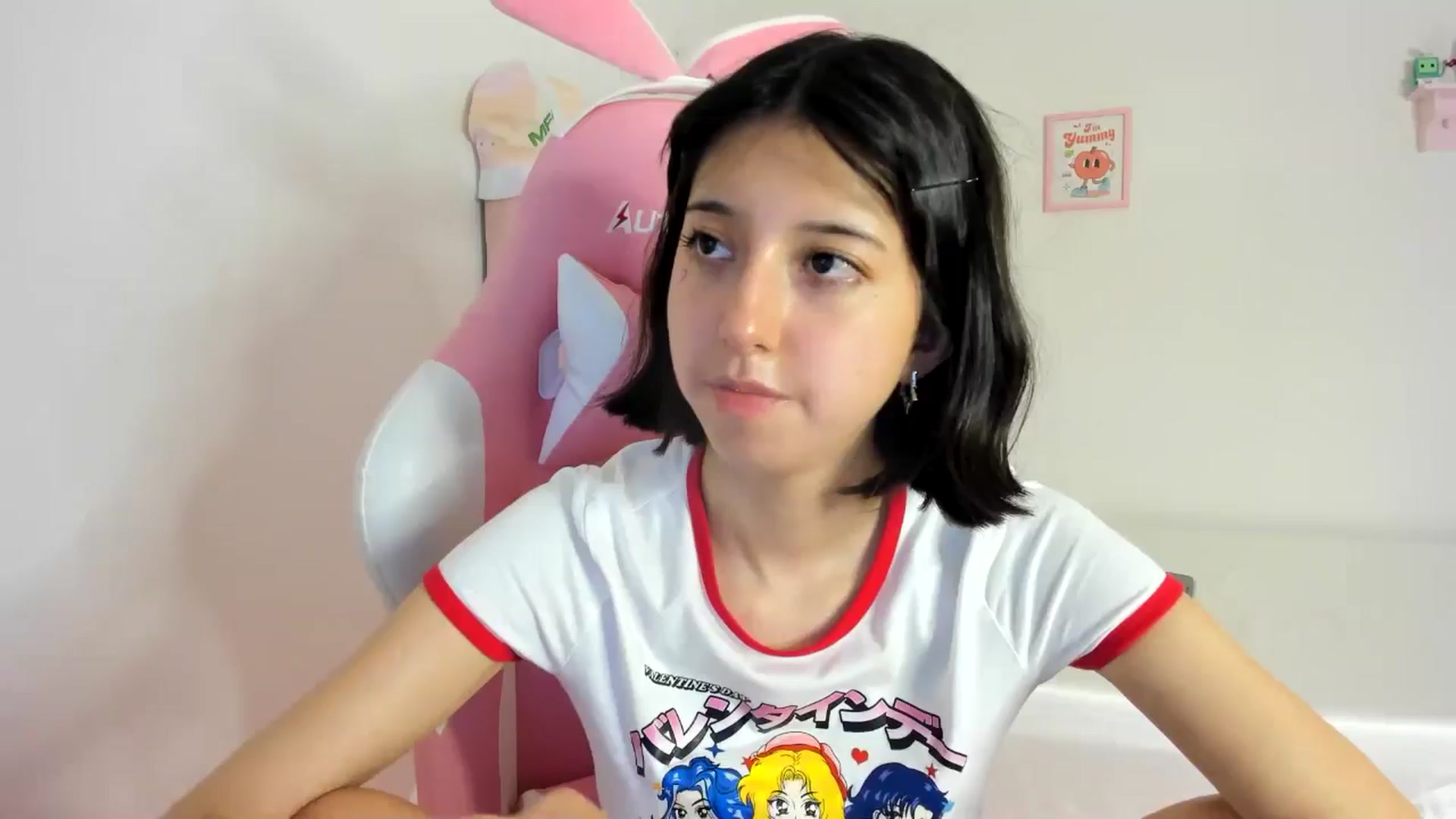 Gallery image thumbnail from Cherrycute666's myfreecams stream on, 07/04/2024, 05:25 image 11 of 20