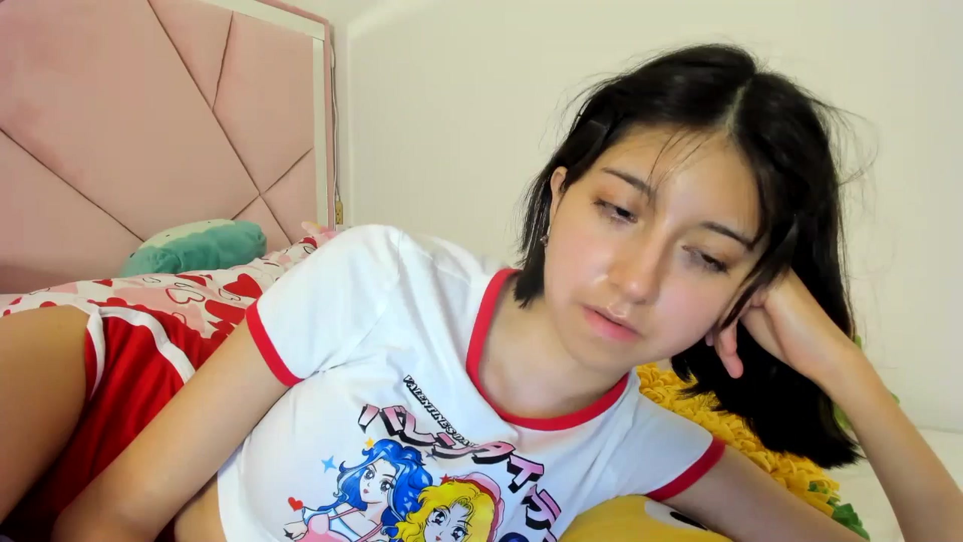 Gallery image thumbnail from Cherrycute666's myfreecams stream on, 07/04/2024, 07:00 image 9 of 20