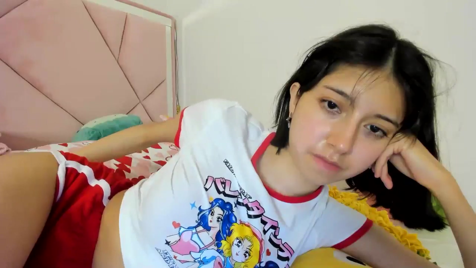 Gallery image thumbnail from Cherrycute666's myfreecams stream on, 07/04/2024, 07:00 image 7 of 20