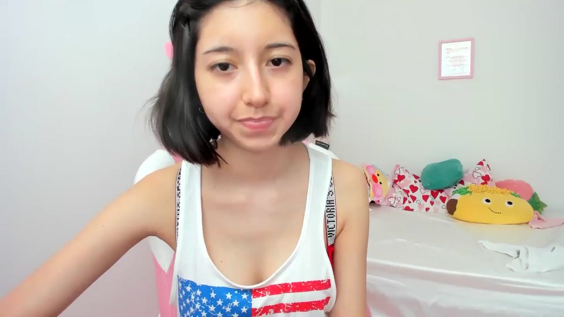 Gallery image thumbnail from Cherrycute666's myfreecams stream on, 07/04/2024, 19:59 image 16 of 20
