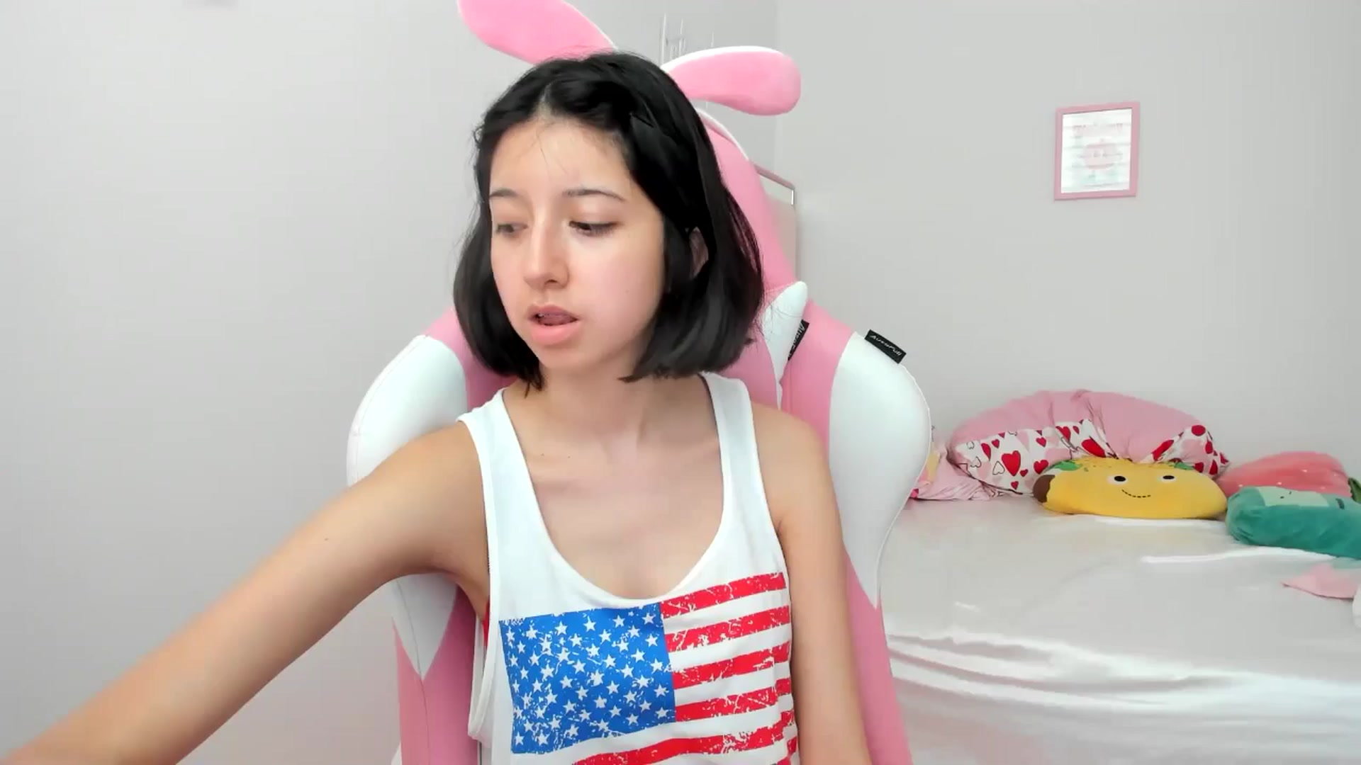 Gallery image thumbnail from Cherrycute666's myfreecams stream on, 07/05/2024, 24:08 image 18 of 20