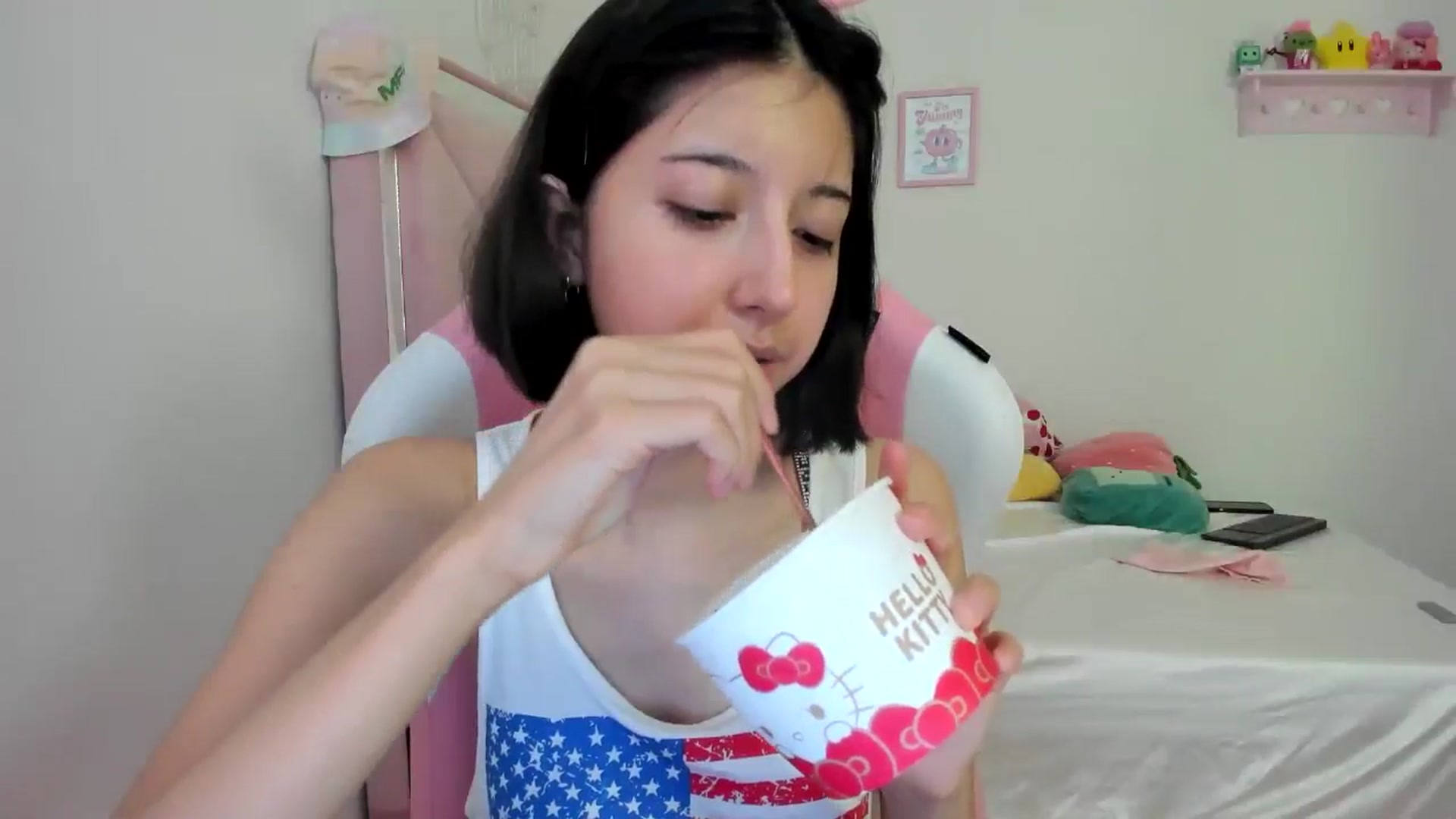 Gallery image thumbnail from Cherrycute666's myfreecams stream on, 07/05/2024, 24:28 image 11 of 20