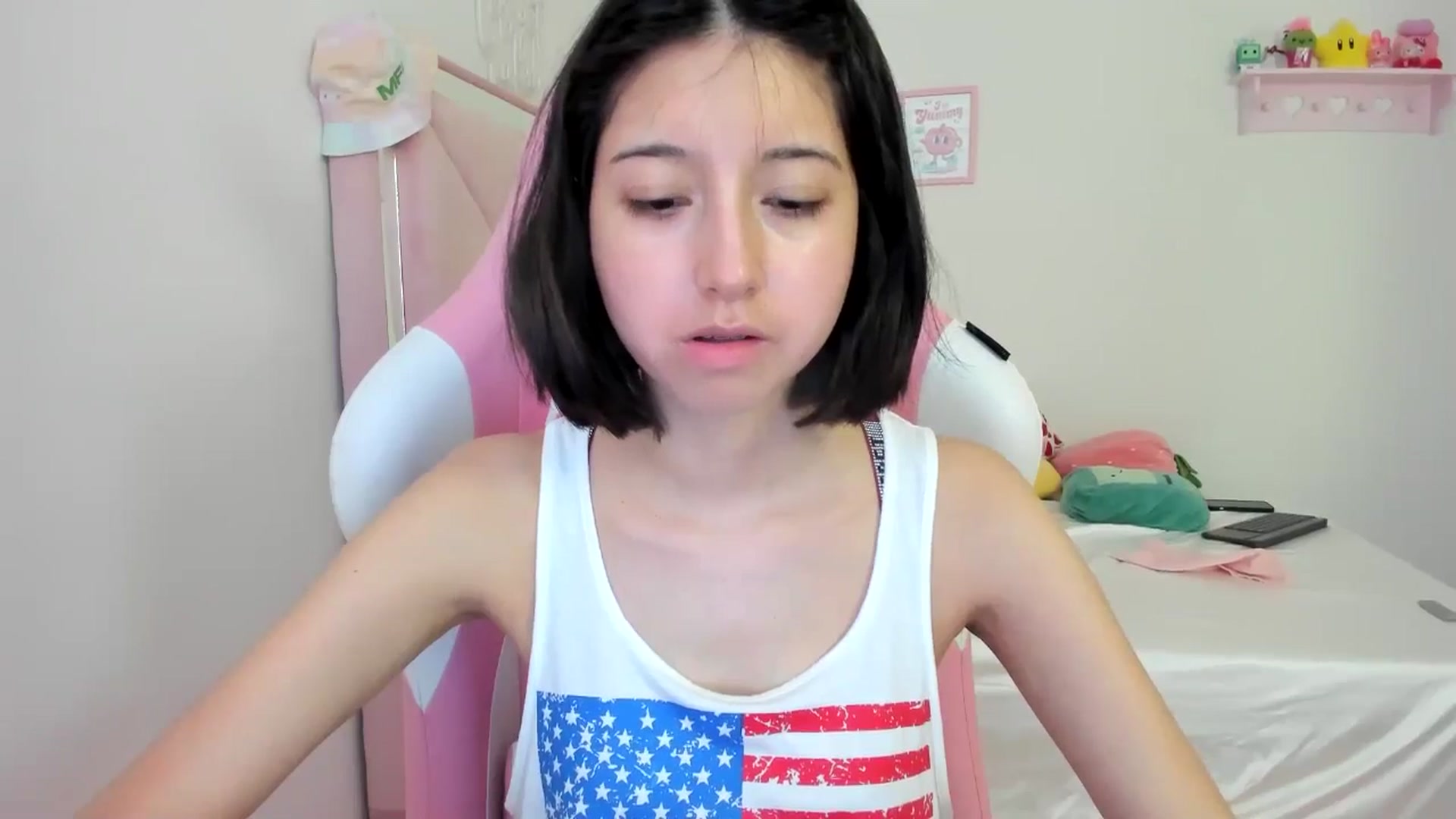 Gallery image thumbnail from Cherrycute666's myfreecams stream on, 07/05/2024, 24:28 image 8 of 20