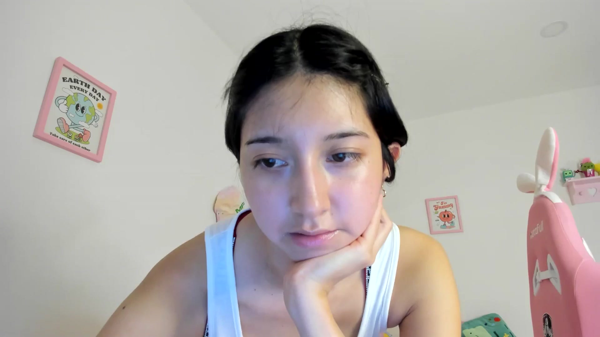 Gallery image thumbnail from Cherrycute666's myfreecams stream on, 07/05/2024, 06:01 image 6 of 20