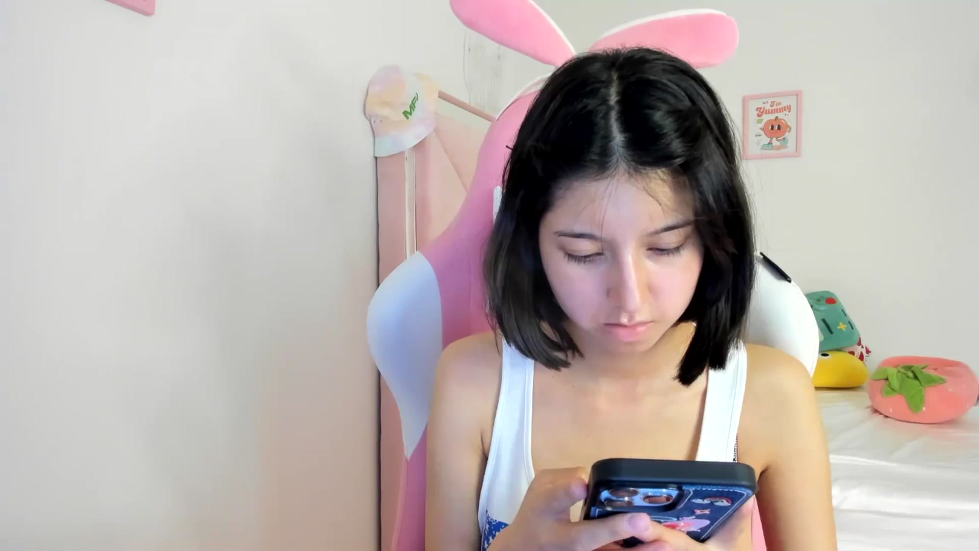 Gallery image thumbnail from Cherrycute666's myfreecams stream on, 07/05/2024, 07:24 image 15 of 20
