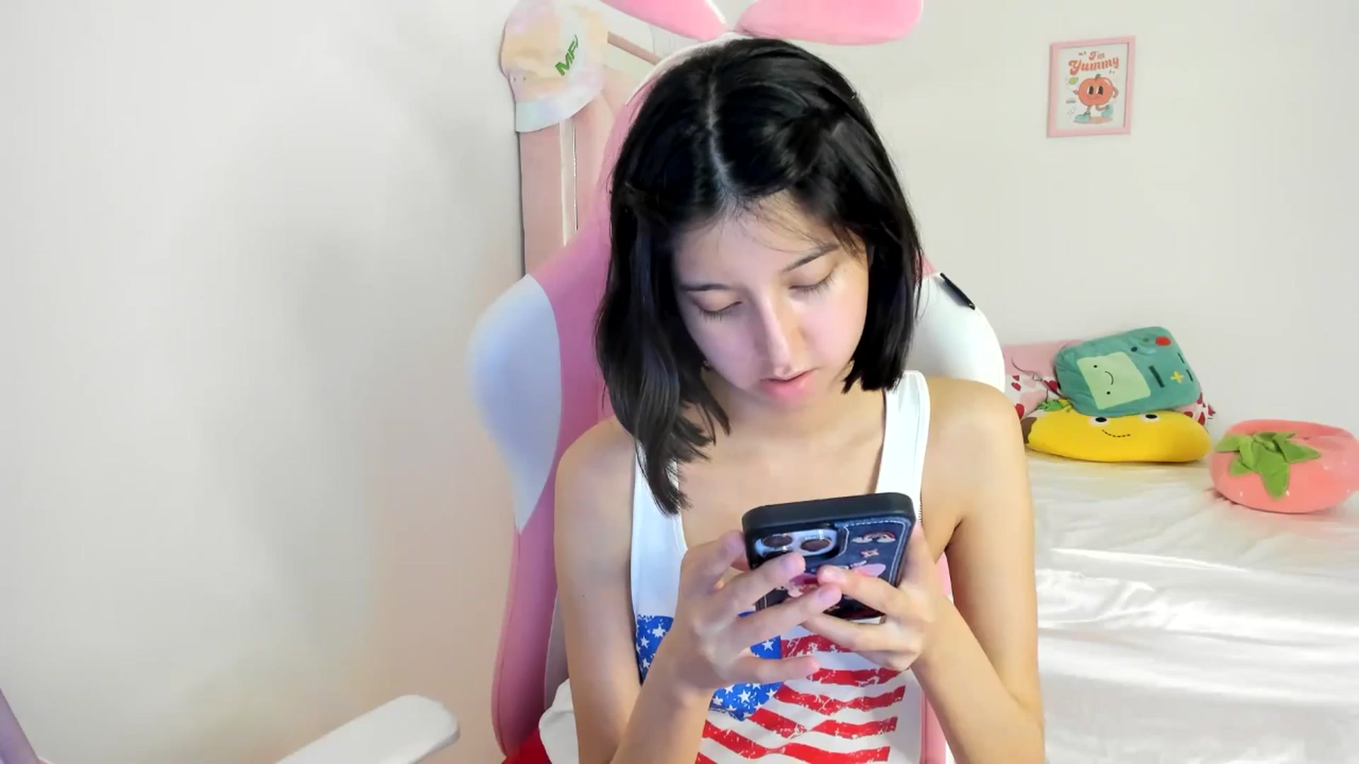 Gallery image thumbnail from Cherrycute666's myfreecams stream on, 07/05/2024, 08:09 image 20 of 20