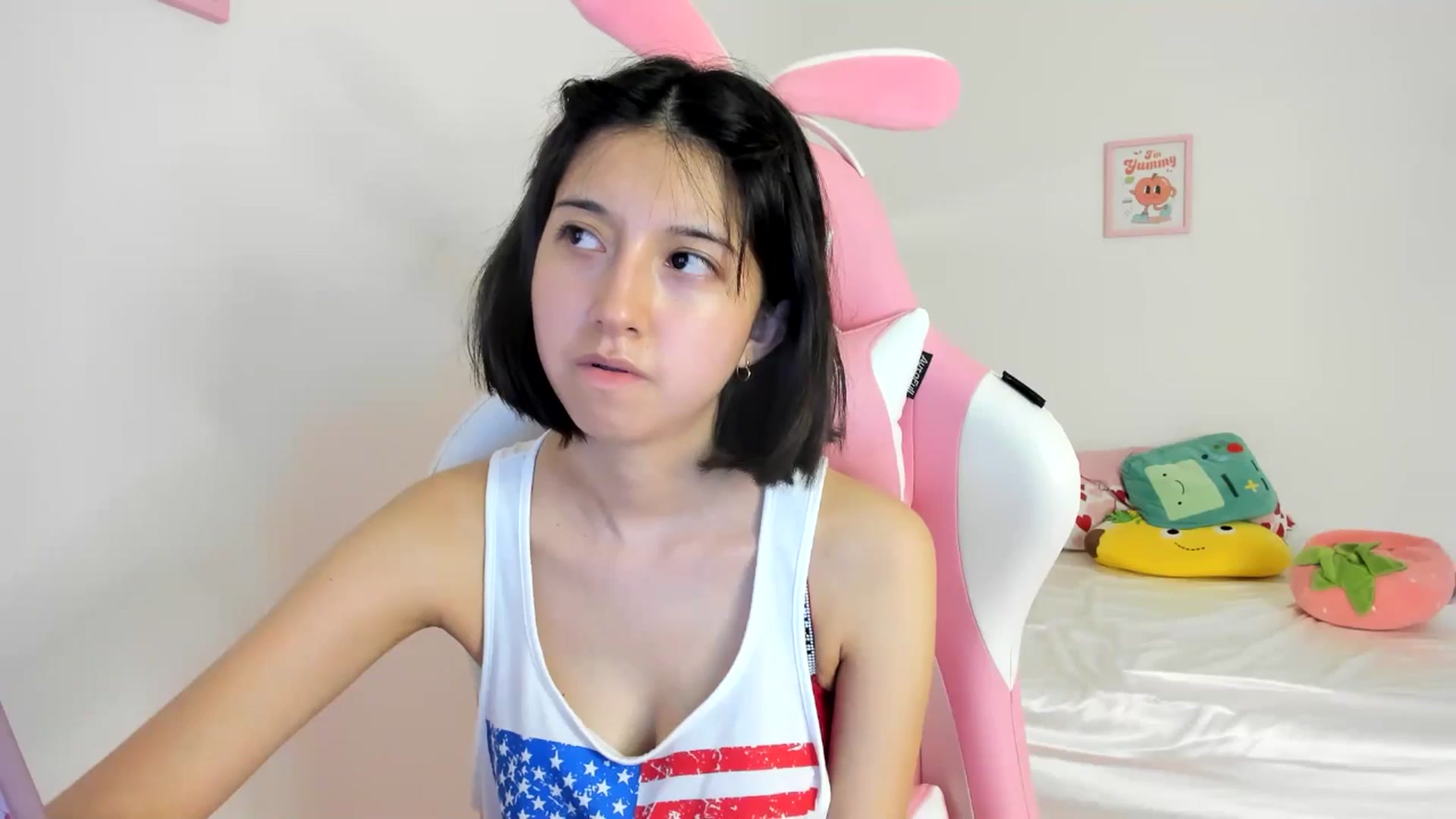 Gallery image thumbnail from Cherrycute666's myfreecams stream on, 07/05/2024, 08:09 image 7 of 20