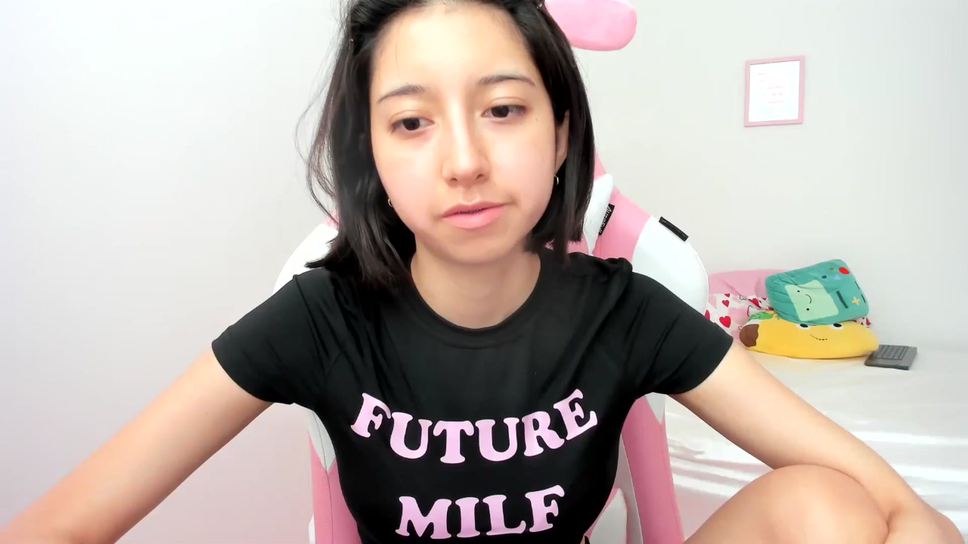 Gallery image thumbnail from Cherrycute666's myfreecams stream on, 07/05/2024, 19:15 image 7 of 20