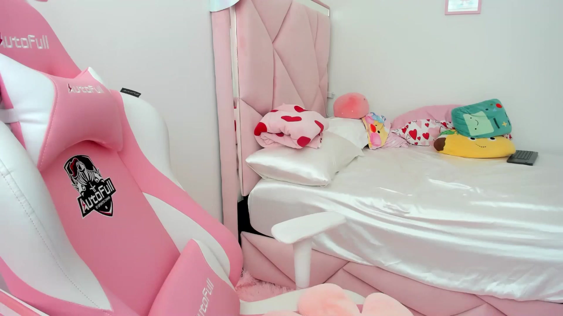 Gallery image thumbnail from Cherrycute666's myfreecams stream on, 07/05/2024, 19:15 image 20 of 20