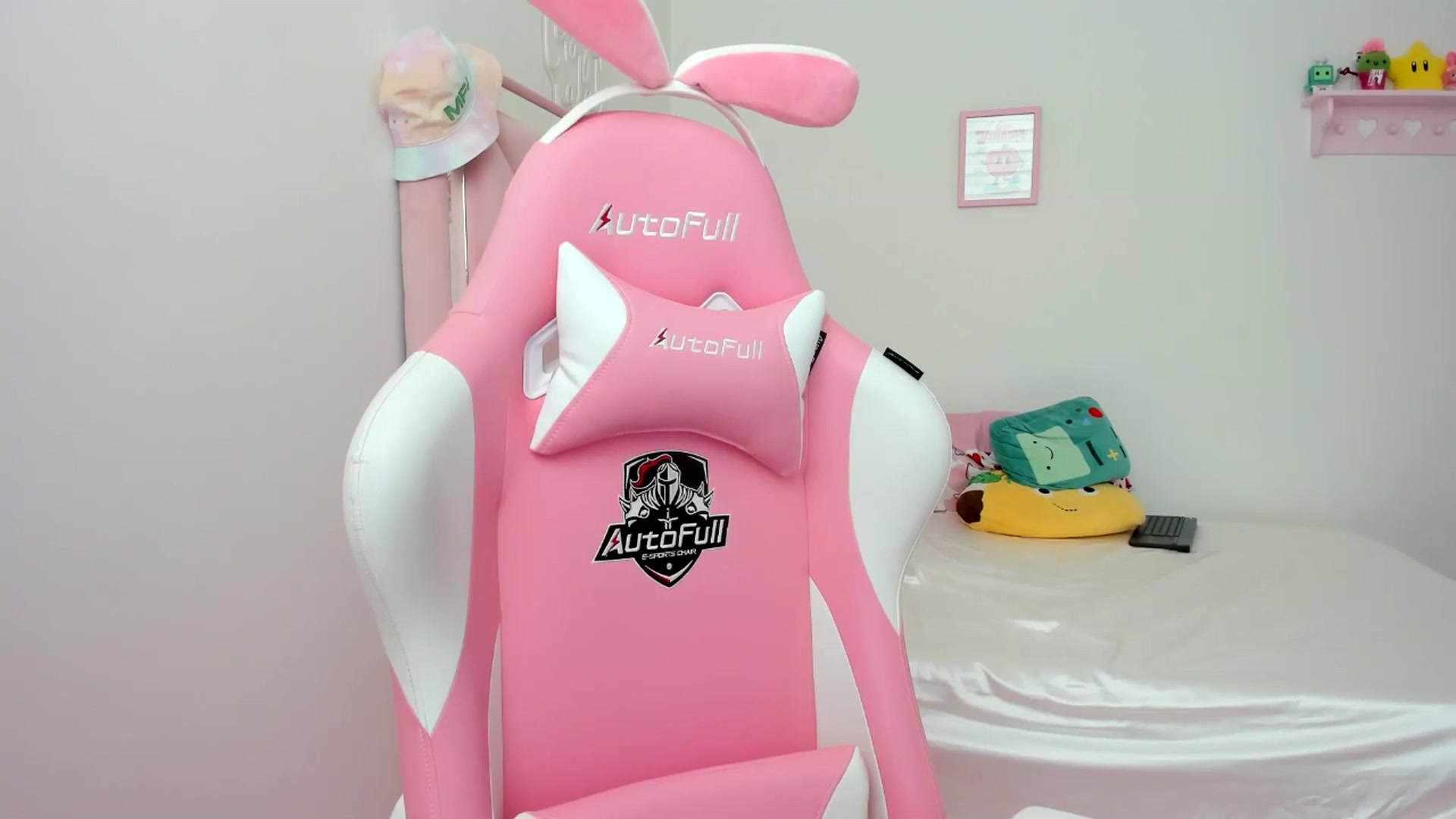 Gallery image thumbnail from Cherrycute666's myfreecams stream on, 07/05/2024, 22:58 image 4 of 20