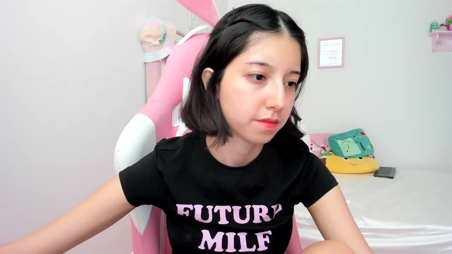 Gallery image thumbnail from Cherrycute666's myfreecams stream on, 07/05/2024, 22:58 image 11 of 20
