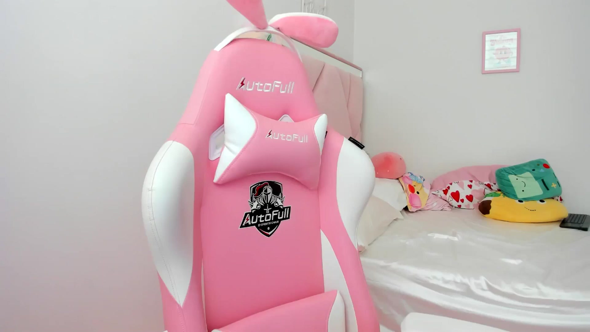 Gallery image thumbnail from Cherrycute666's myfreecams stream on, 07/05/2024, 23:40 image 15 of 20