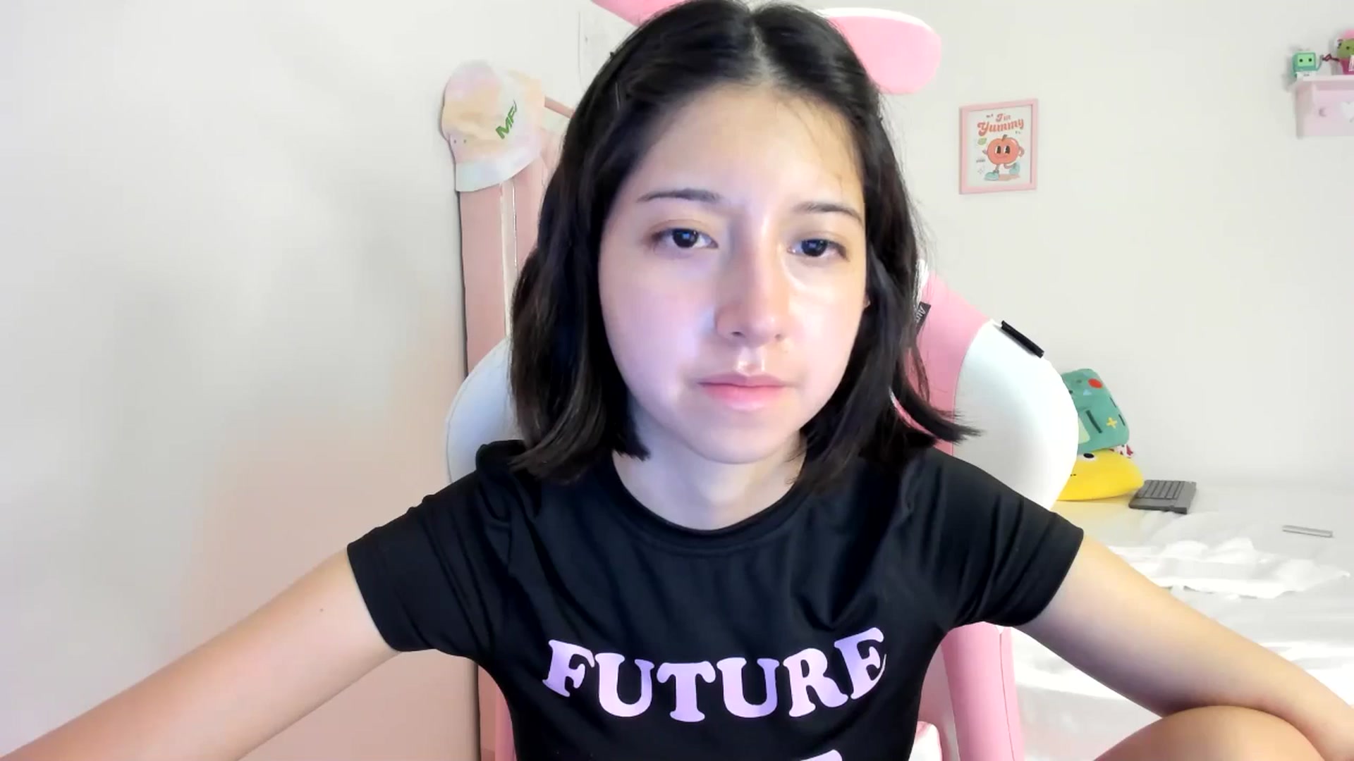 Gallery image thumbnail from Cherrycute666's myfreecams stream on, 07/06/2024, 05:24 image 18 of 20