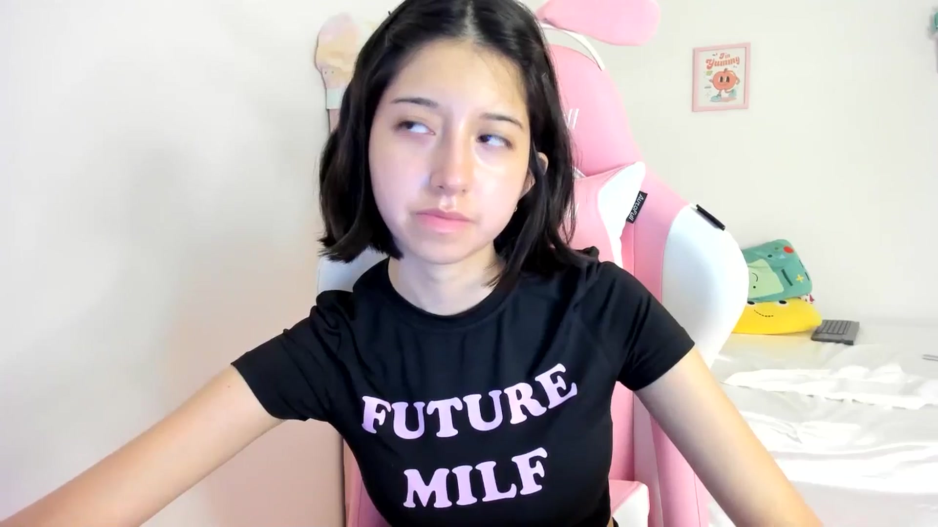 Gallery image thumbnail from Cherrycute666's myfreecams stream on, 07/06/2024, 05:24 image 13 of 20