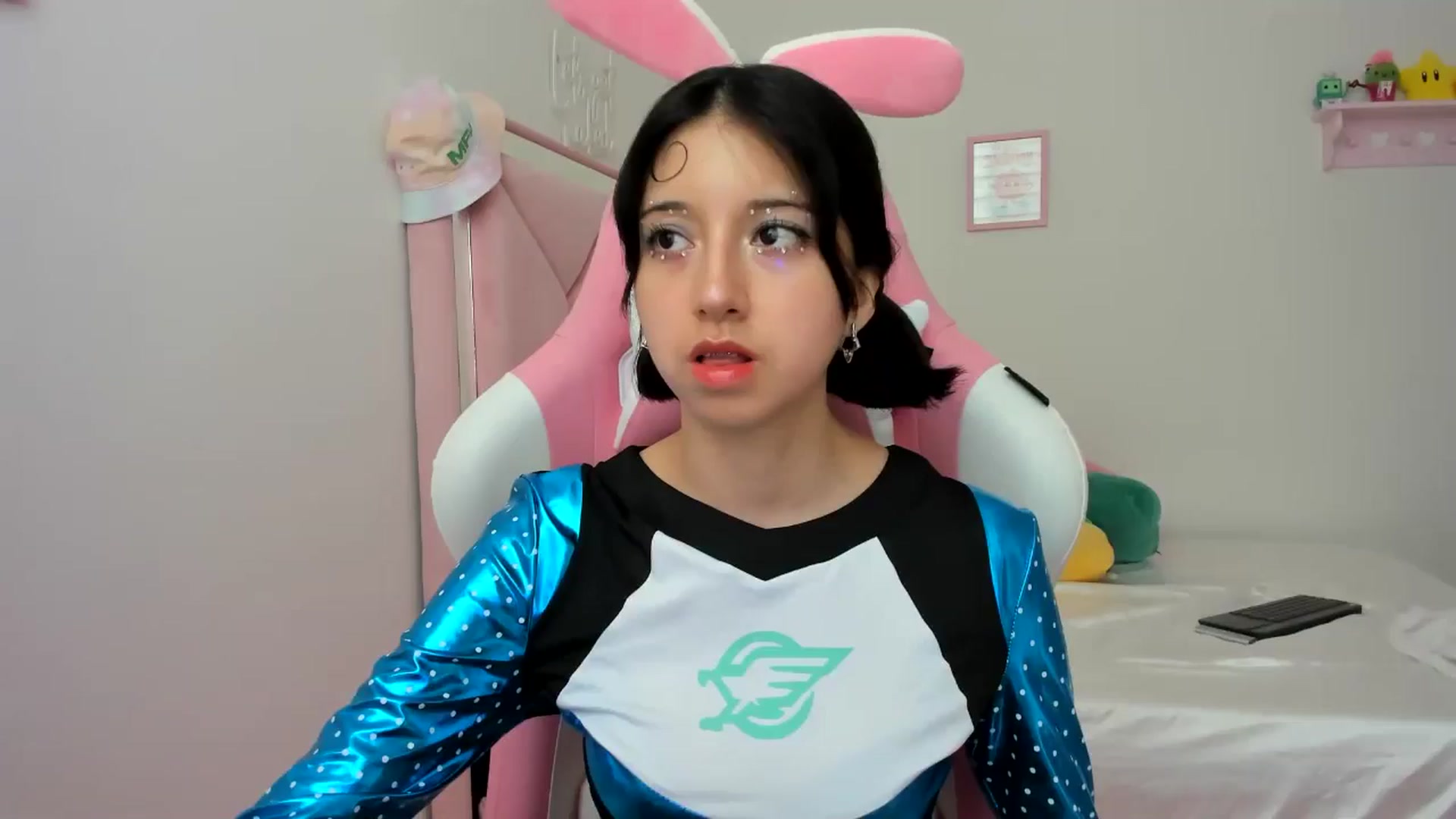 Gallery image thumbnail from Cherrycute666's myfreecams stream on, 07/06/2024, 21:46 image 3 of 20