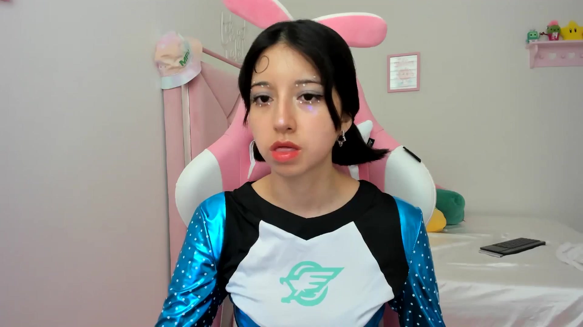 Gallery image thumbnail from Cherrycute666's myfreecams stream on, 07/06/2024, 21:46 image 2 of 20