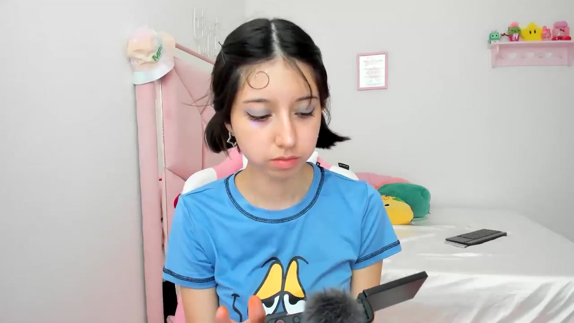Gallery image thumbnail from Cherrycute666's myfreecams stream on, 07/06/2024, 23:33 image 3 of 20