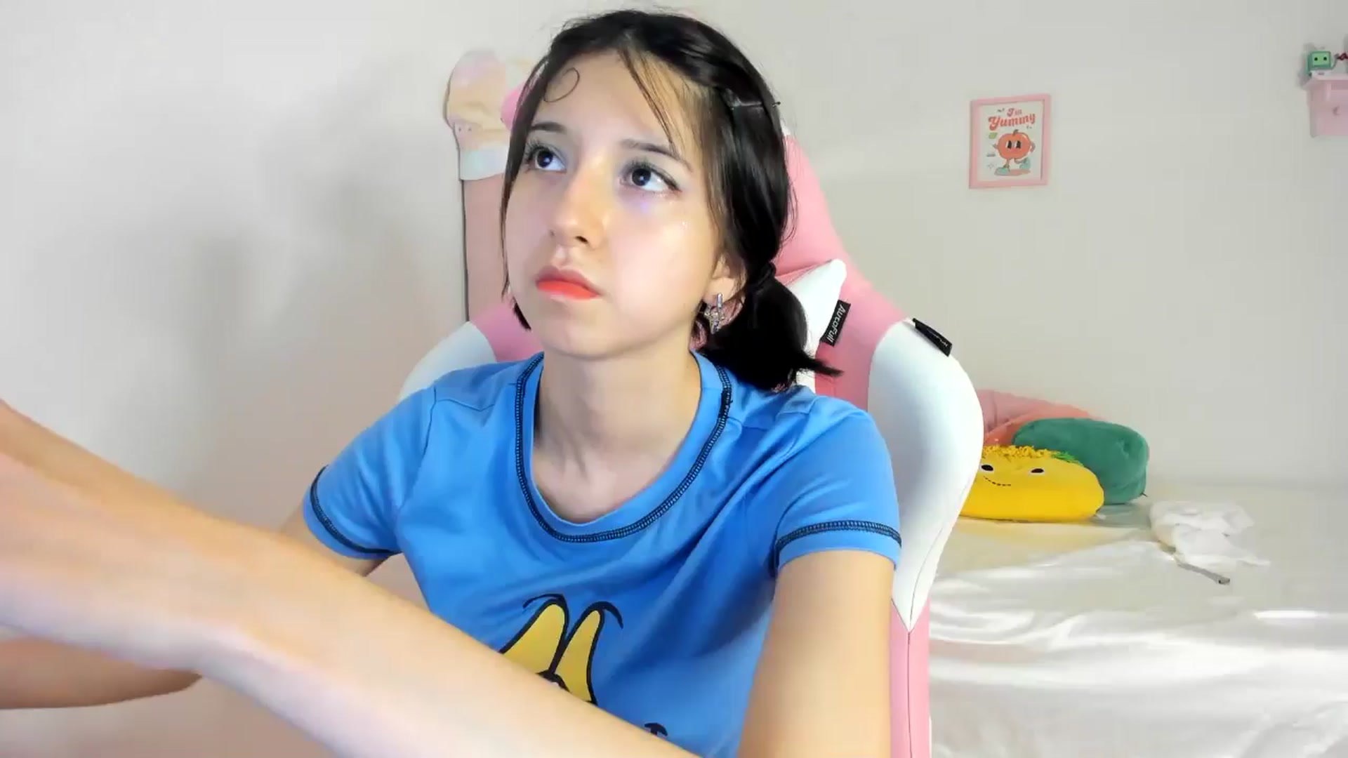 Gallery image thumbnail from Cherrycute666's myfreecams stream on, 07/07/2024, 07:32 image 15 of 20