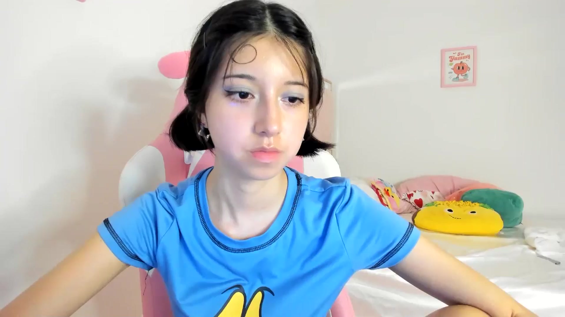 Gallery image thumbnail from Cherrycute666's myfreecams stream on, 07/07/2024, 07:32 image 11 of 20