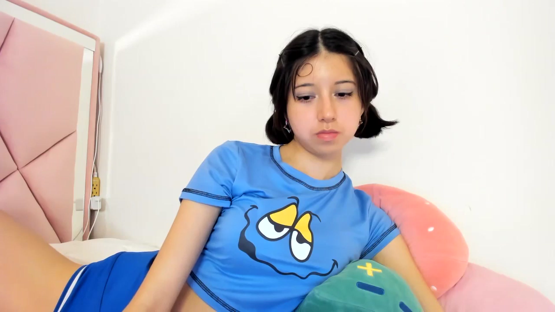 Gallery image thumbnail from Cherrycute666's myfreecams stream on, 07/07/2024, 10:39 image 13 of 20